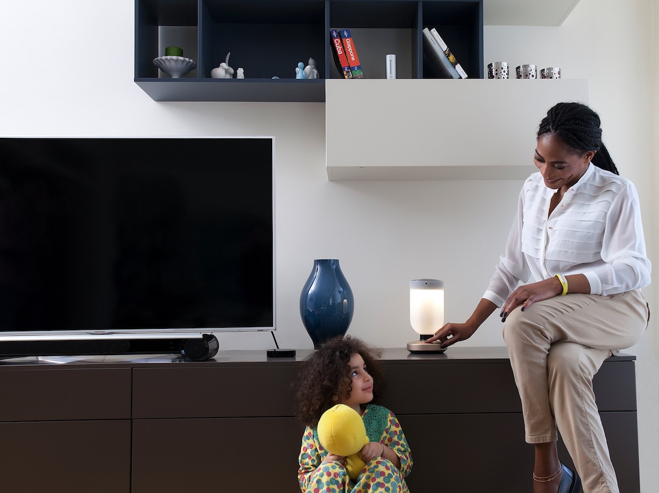 momo，Smart home，Safety robot，industrial design，